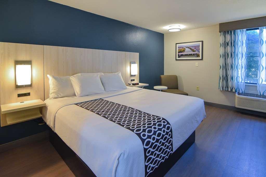 Best Western Plus Lafayette Hotel University Area Phòng bức ảnh