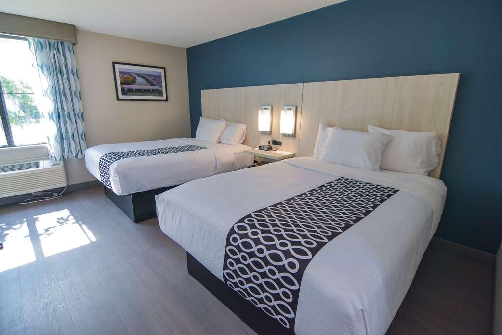 Best Western Plus Lafayette Hotel University Area Phòng bức ảnh