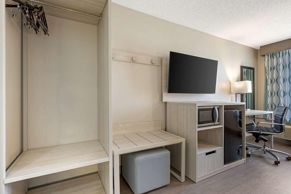 Best Western Plus Lafayette Hotel University Area Phòng bức ảnh