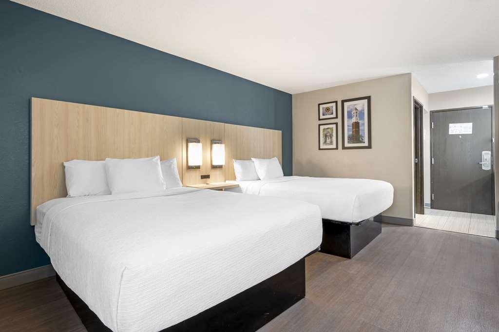 Best Western Plus Lafayette Hotel University Area Phòng bức ảnh