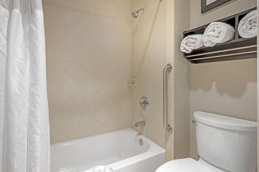Best Western Plus Lafayette Hotel University Area Phòng bức ảnh